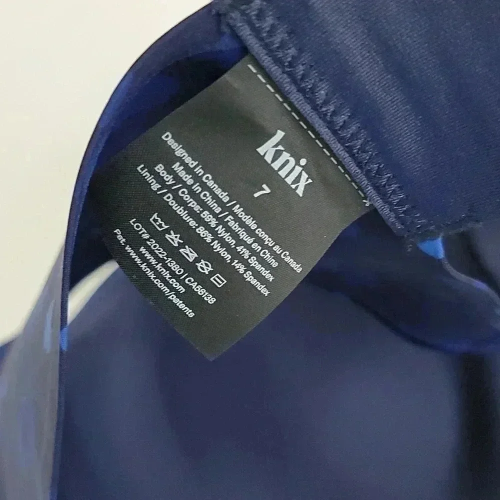 SET Stashable High Rise Legging. & Catalyst Front Zip Sports Bra